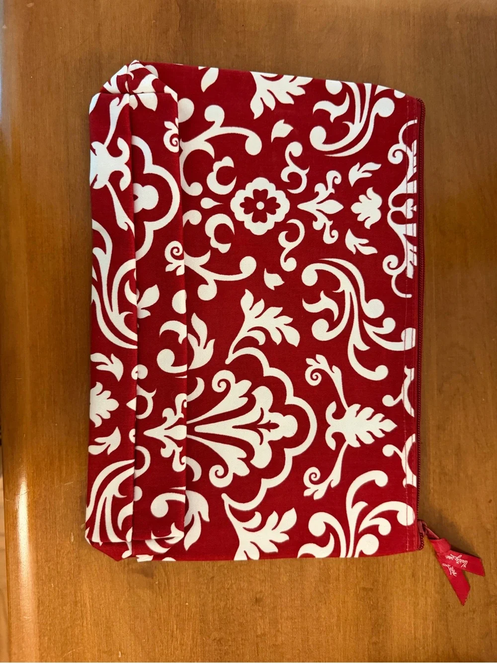 thirty-one Red and White Damask Zipper Pouch